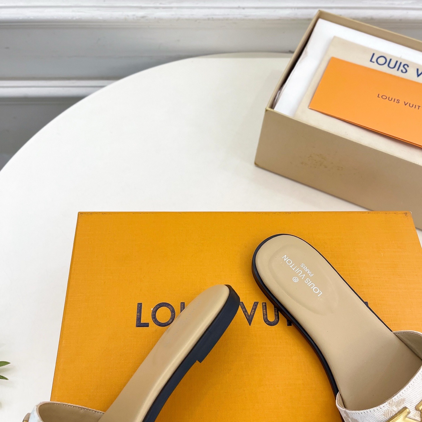 LOUIS VUITTON Sandals in Premium Leather with Molded Rubber Outsole