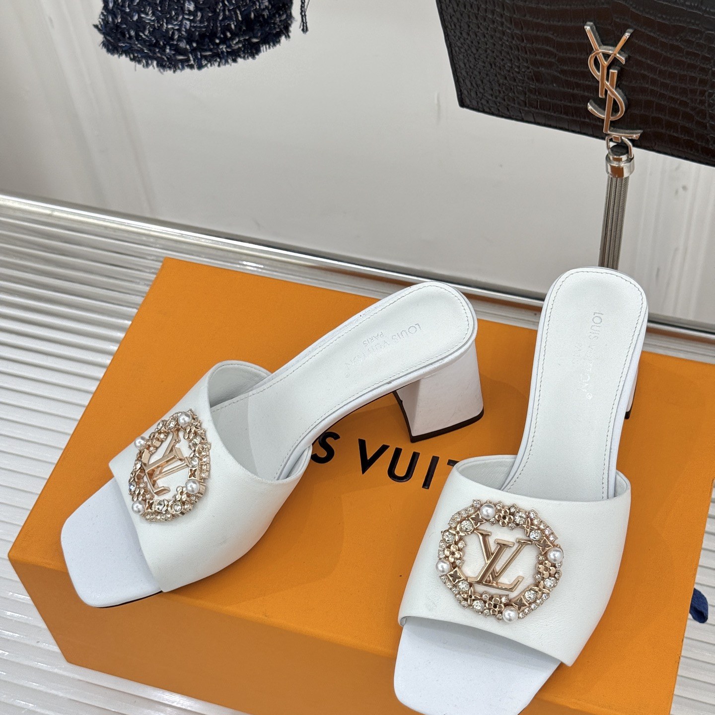 LOUIS VUITTON Slippers in Premium Leather with Molded Rubber Outsole