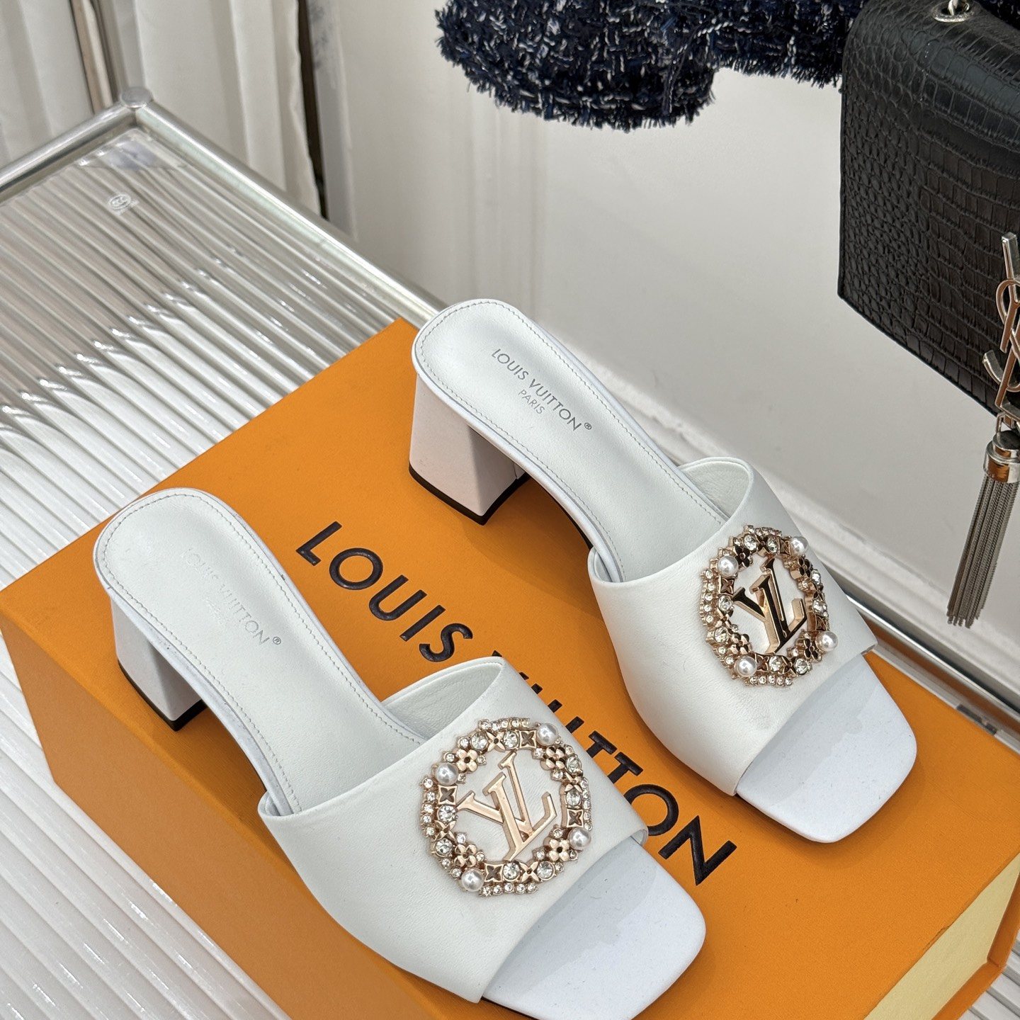 LOUIS VUITTON Slippers in Premium Leather with Molded Rubber Outsole