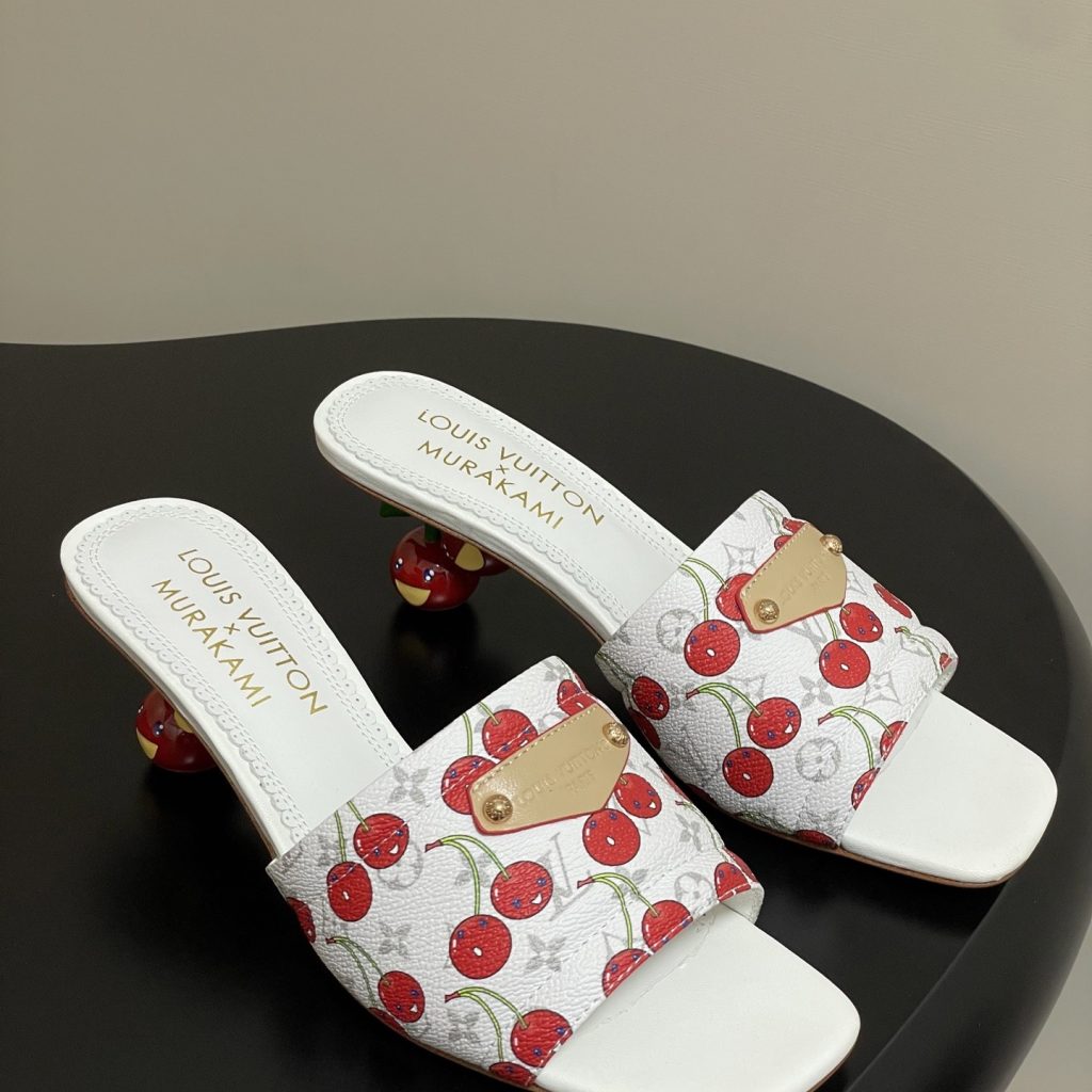 LOUIS VUITTON Sandals in Premium Leather with Molded Rubber Outsole