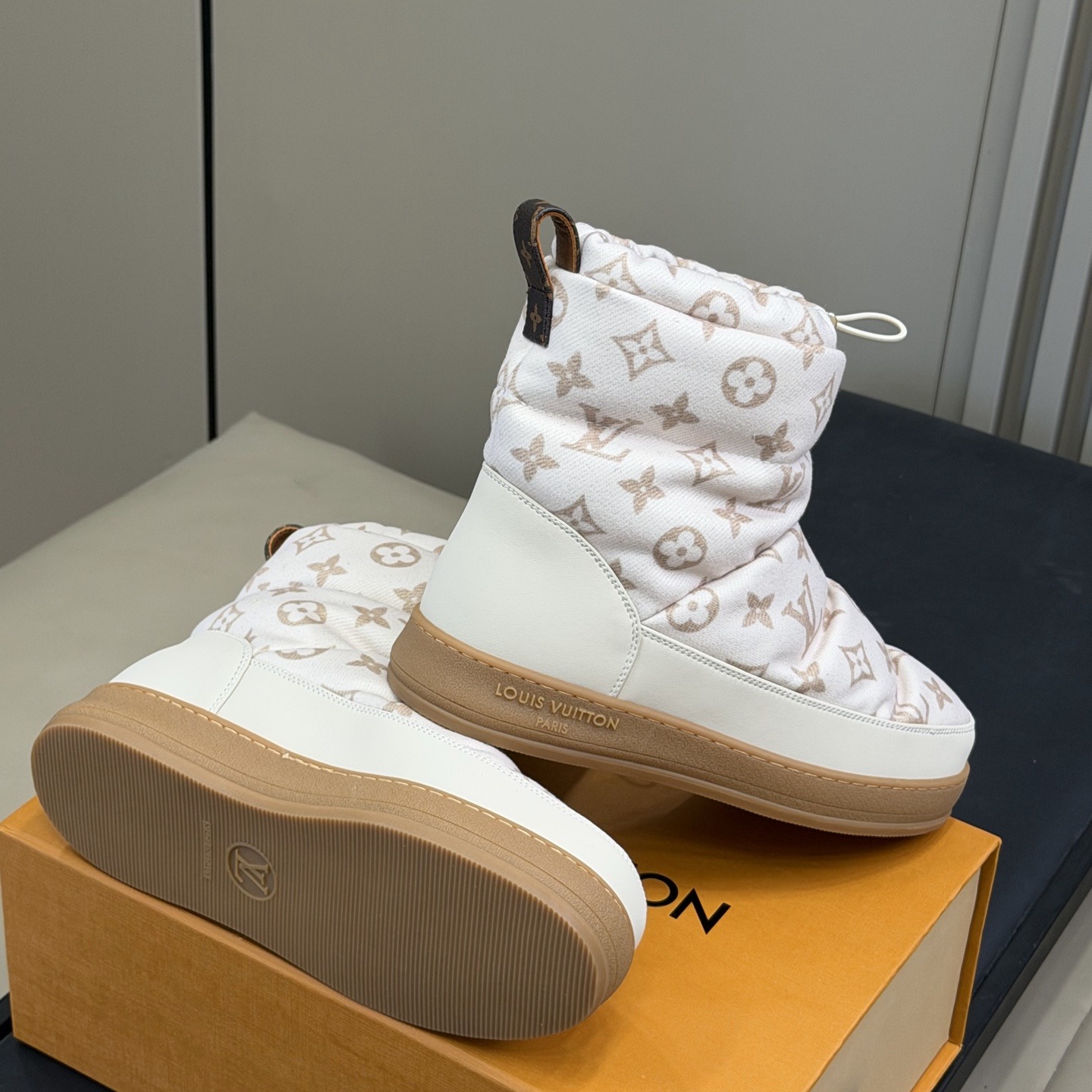 LOUIS VUITTON Boots in Premium Leather with Molded Rubber Outsole