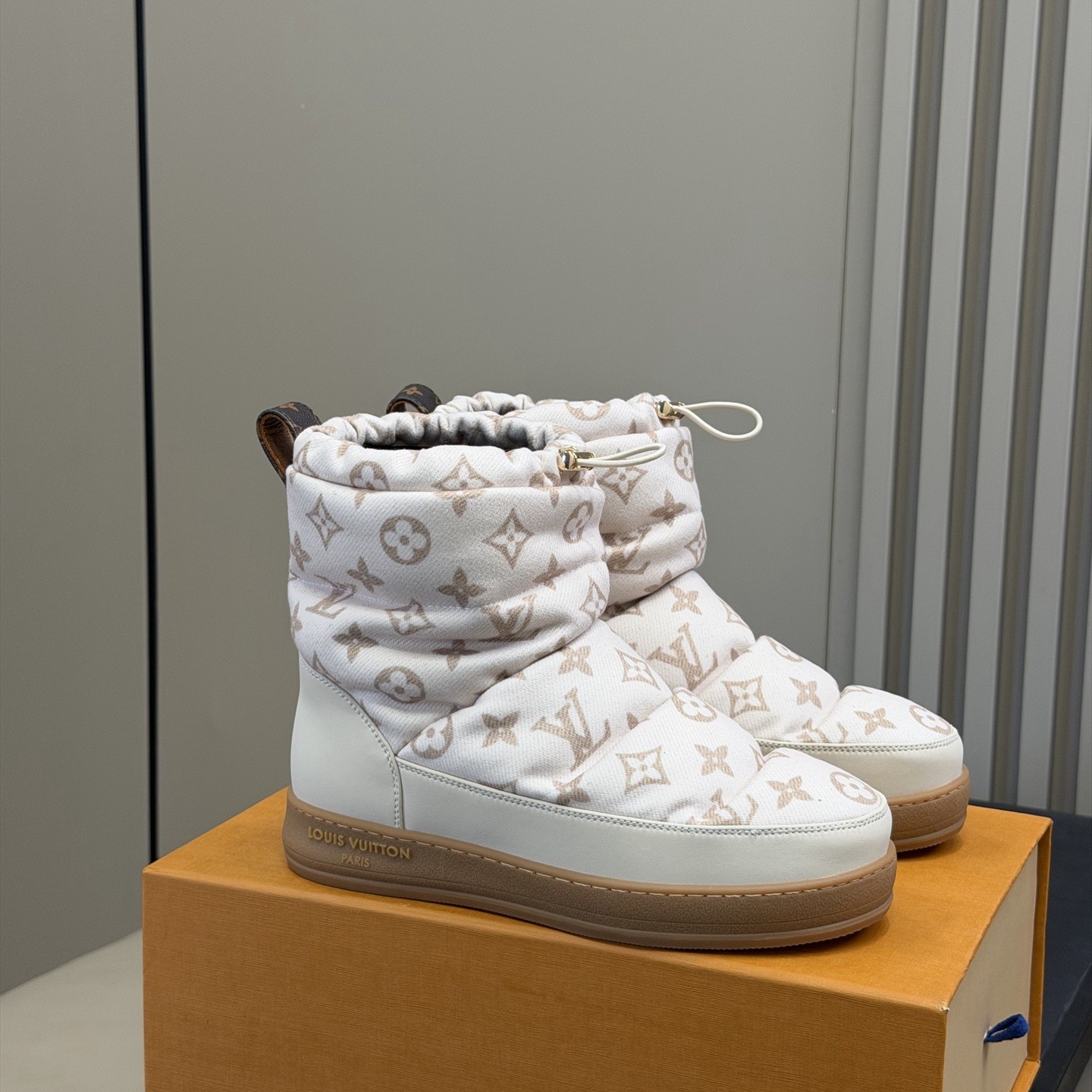 LOUIS VUITTON Boots in Premium Leather with Molded Rubber Outsole