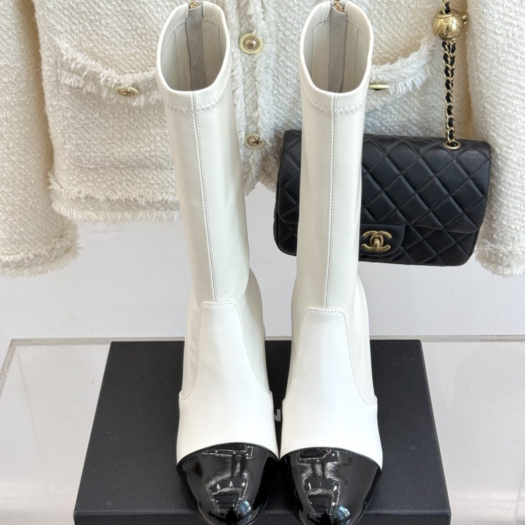 CHANEL Boots in Premium Leather with Molded Rubber Outsole