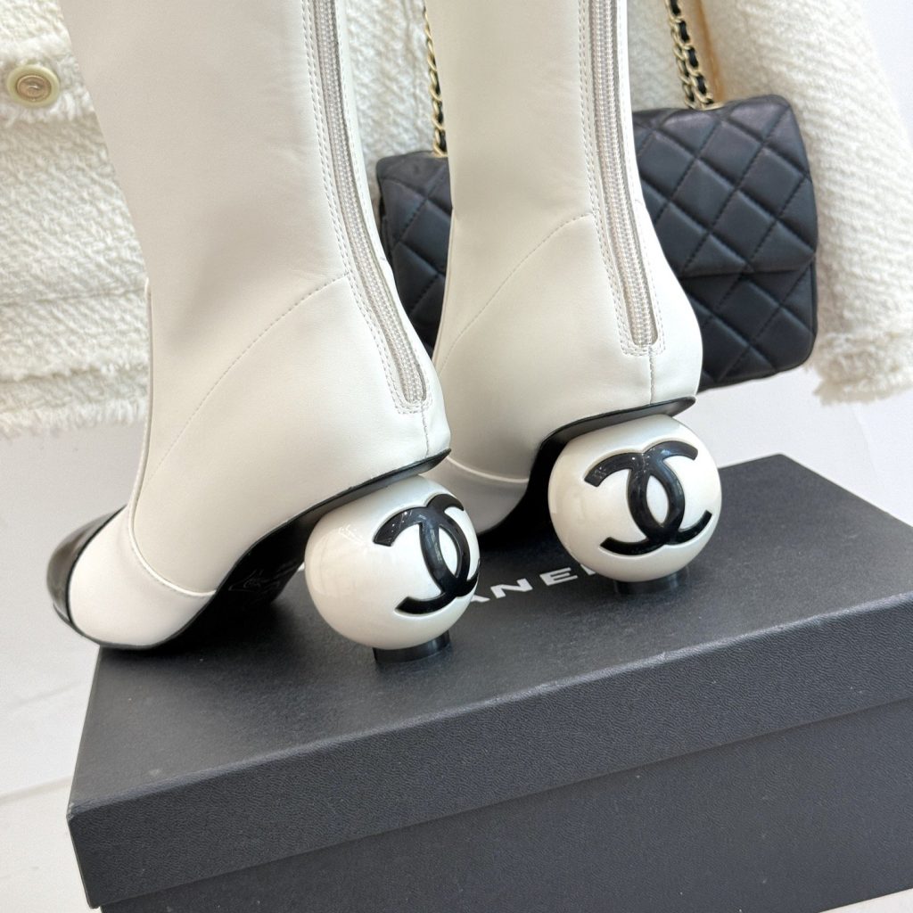 CHANEL Boots in Premium Leather with Molded Rubber Outsole