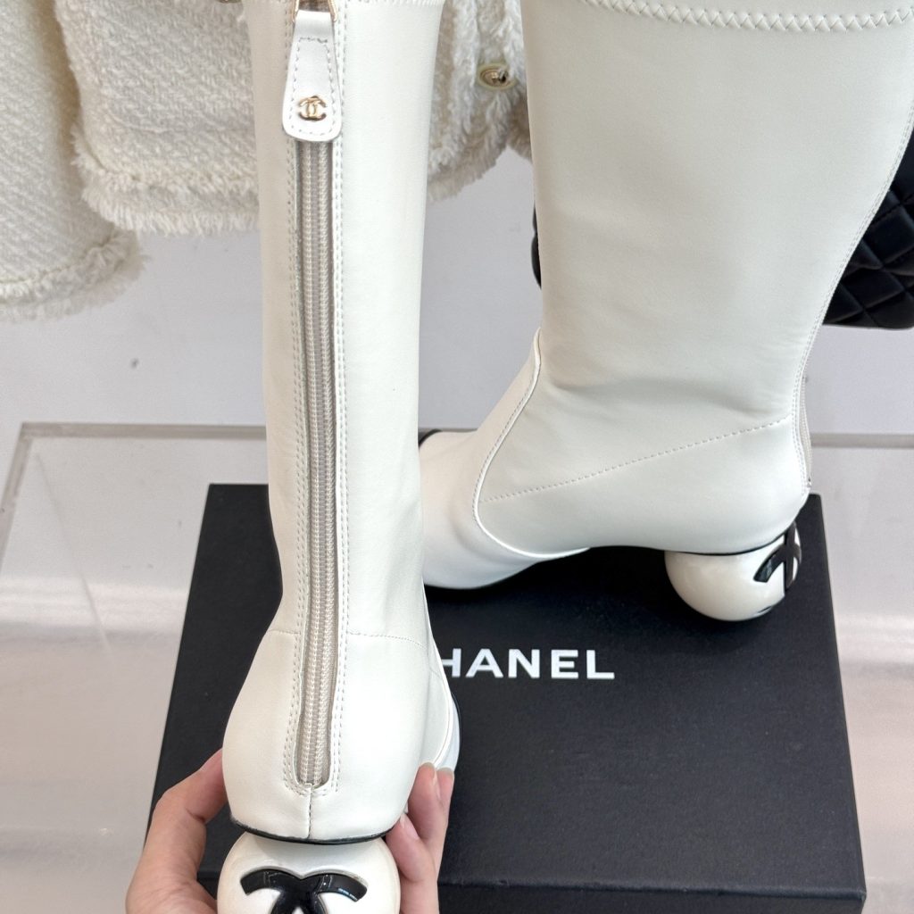 CHANEL Boots in Premium Leather with Molded Rubber Outsole
