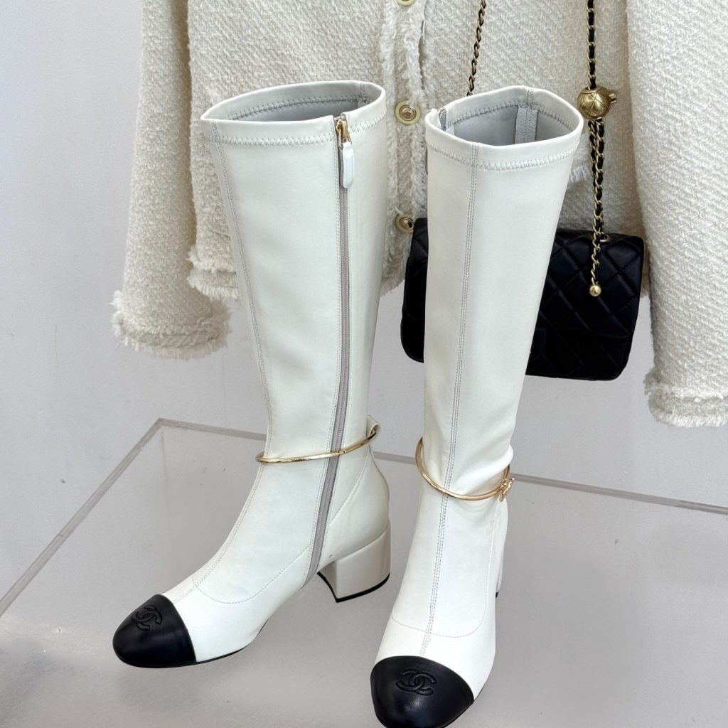 CHANEL Boots in Premium Leather with Molded Rubber Outsole