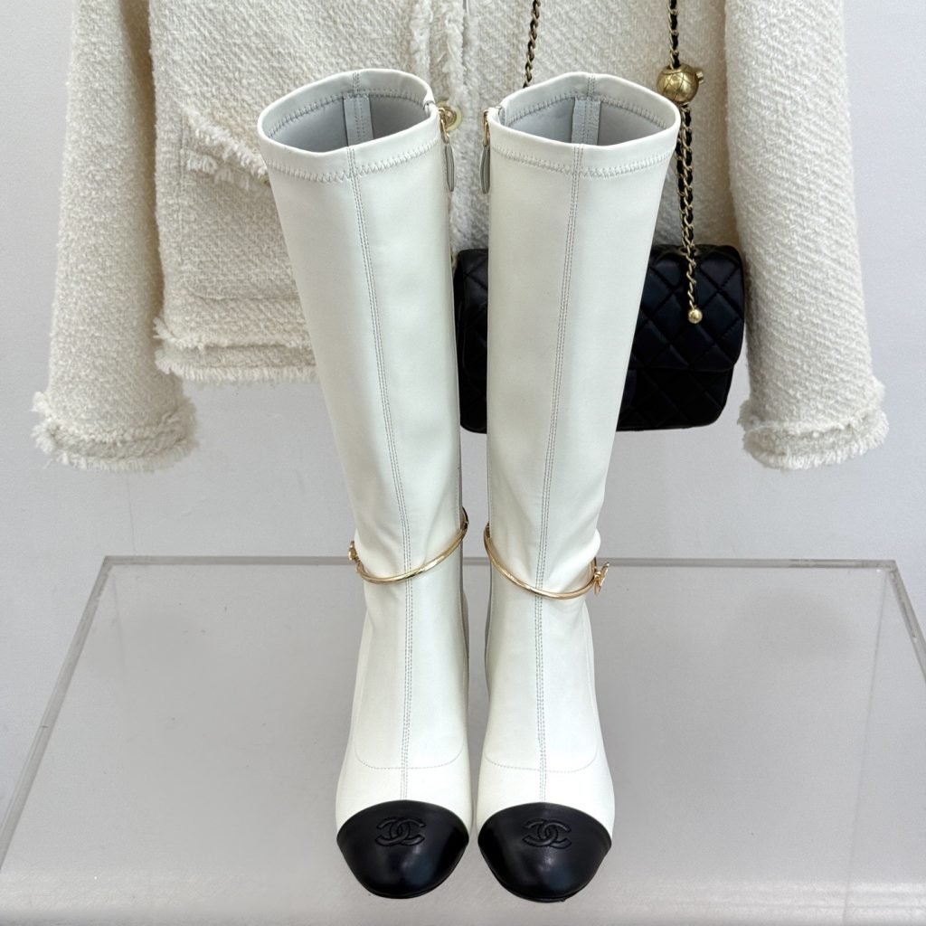 CHANEL Boots in Premium Leather with Molded Rubber Outsole