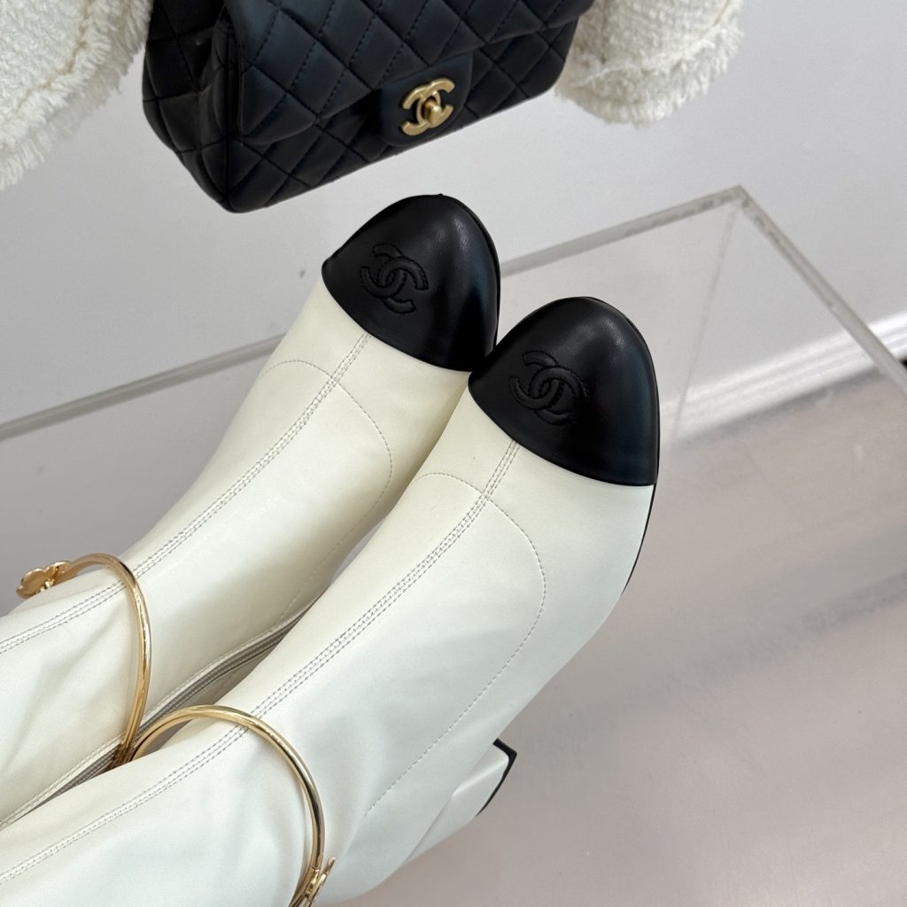 CHANEL Boots in Premium Leather with Molded Rubber Outsole