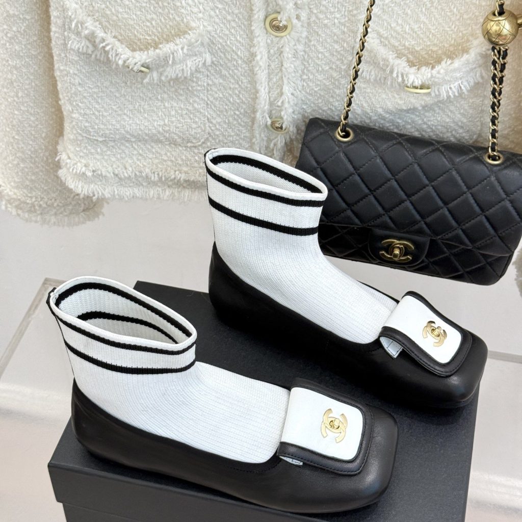 CHANEL Boots in Premium Leather with Molded Rubber Outsole