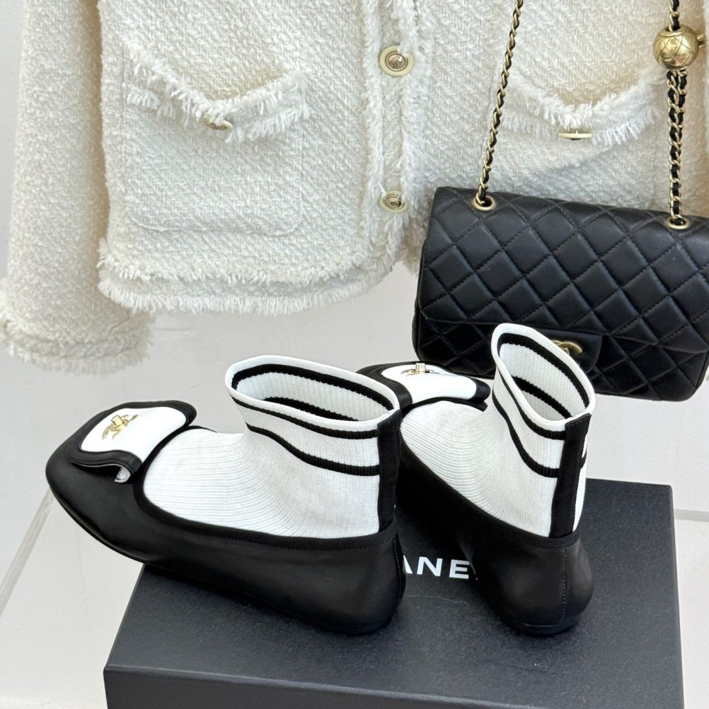 CHANEL Boots in Premium Leather with Molded Rubber Outsole