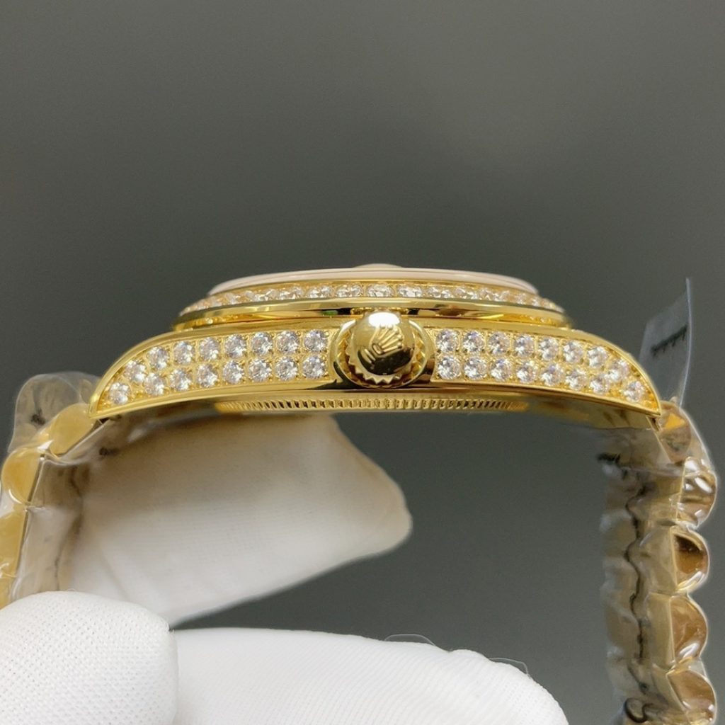 ROLEX Diamond-Set Gold BrRolex Day-Date Style Automatic Watch, Champagne Dial Roman Numeral Metal Braceletacelet Watch
