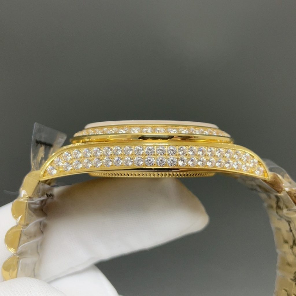 ROLEX Diamond-Set Gold BrRolex Day-Date Style Automatic Watch, Champagne Dial Roman Numeral Metal Braceletacelet Watch