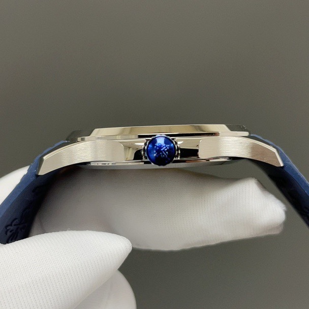 PATEK PHILIPPE 5968 WatchPatek Philippe Aquanaut Style Automatic Watch, Blue Dial Arabic Numeral Date Rubber Strap