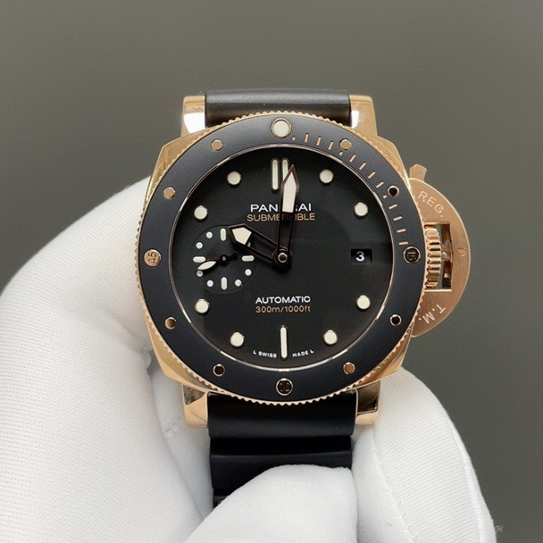 PANERAI Submersible WatchPanerai Submersible Style Automatic Watch, Black Dial Rubber Strap