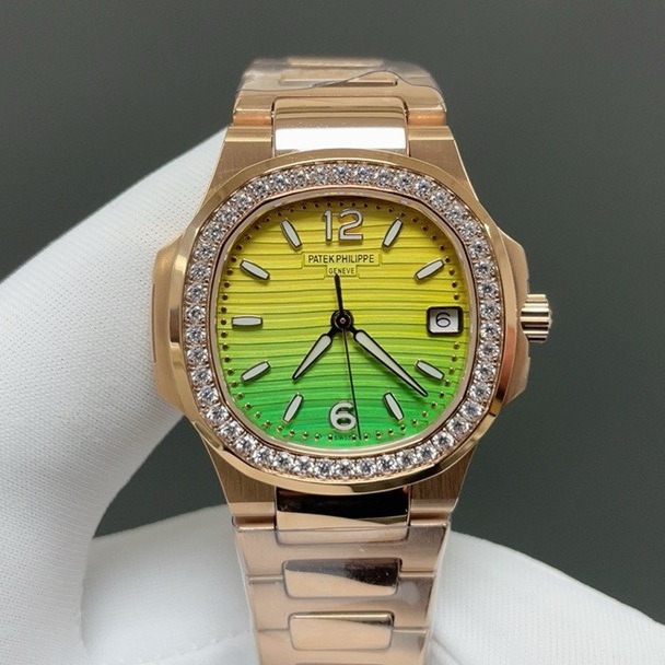 PATEK PHILIPPE Nautilus 701Patek Philippe Nautilus Style Automatic Watch, Green Dial Diamond Index Metal Bracelet0 Watch