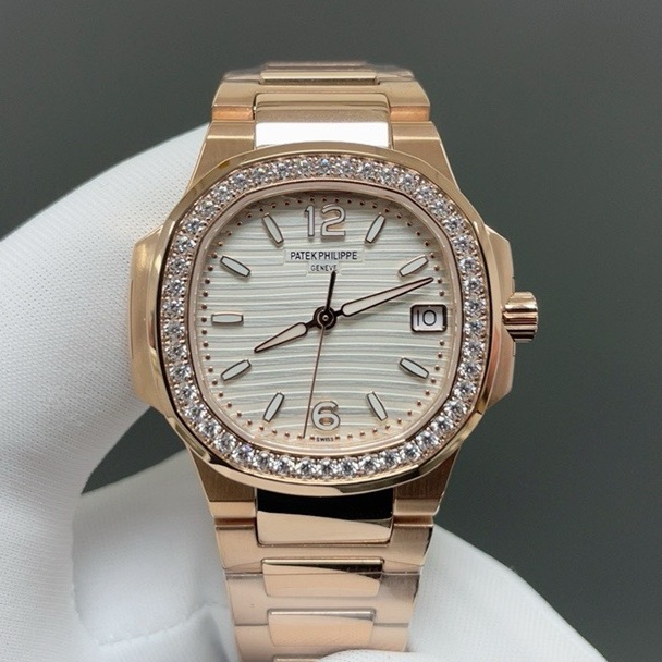 PATEK PHILIPPE Nautilus 701Patek Philippe Nautilus Style Automatic Watch, Green Dial Diamond Index Metal Bracelet0 Watch