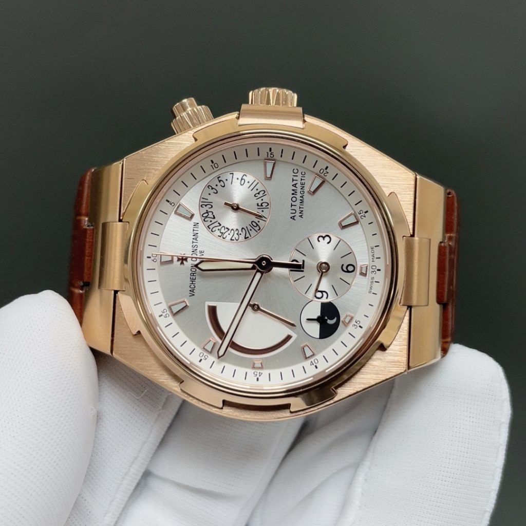Vacheron Constantin OverseaVacheron Constantin Overseas Style Automatic Watch, Silver Dial Date Leather Straps Watch