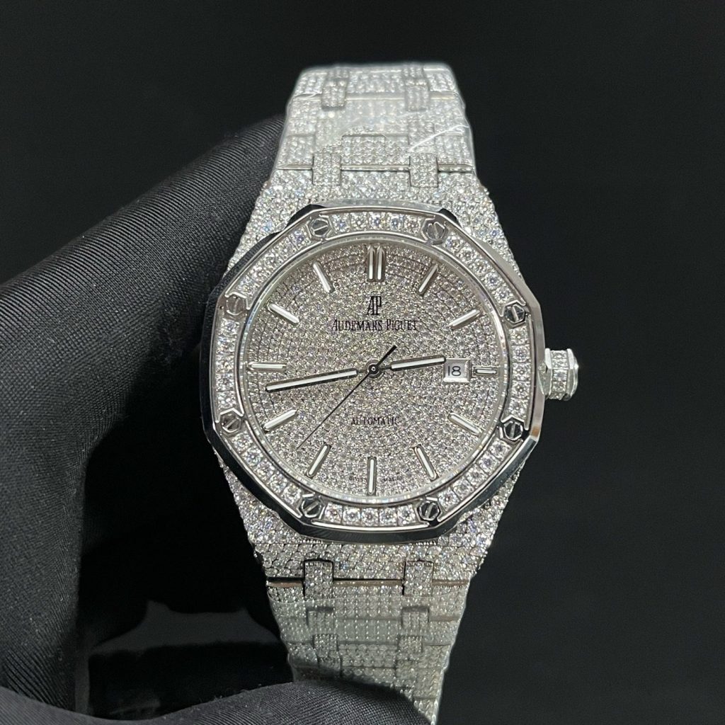 Audemars Piguet Automatic Watch, Silver Dial Diamond Index Stainless Steel Case Metal Bracelet 50m