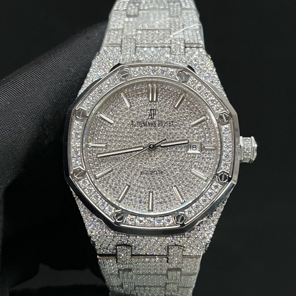 Audemars Piguet Automatic Watch, Silver Dial Diamond Index Stainless Steel Case Metal Bracelet 50m