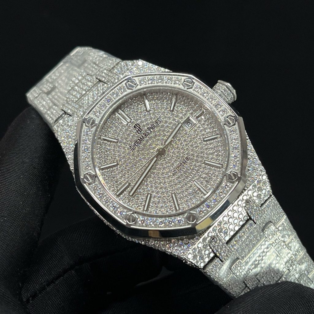 Audemars Piguet Automatic Watch, Silver Dial Diamond Index Stainless Steel Case Metal Bracelet 50m
