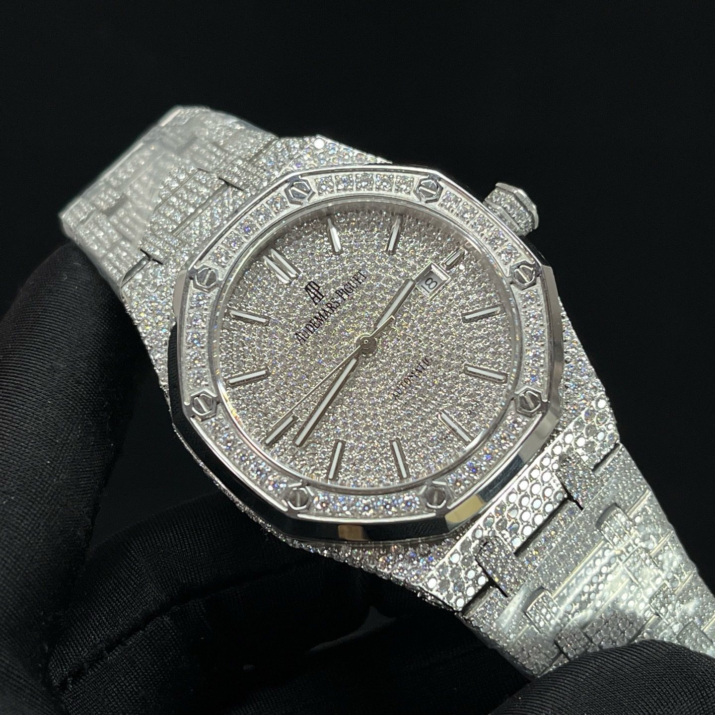 Audemars Piguet Automatic Watch, Silver Dial Diamond Index Stainless Steel Case Metal Bracelet 50m