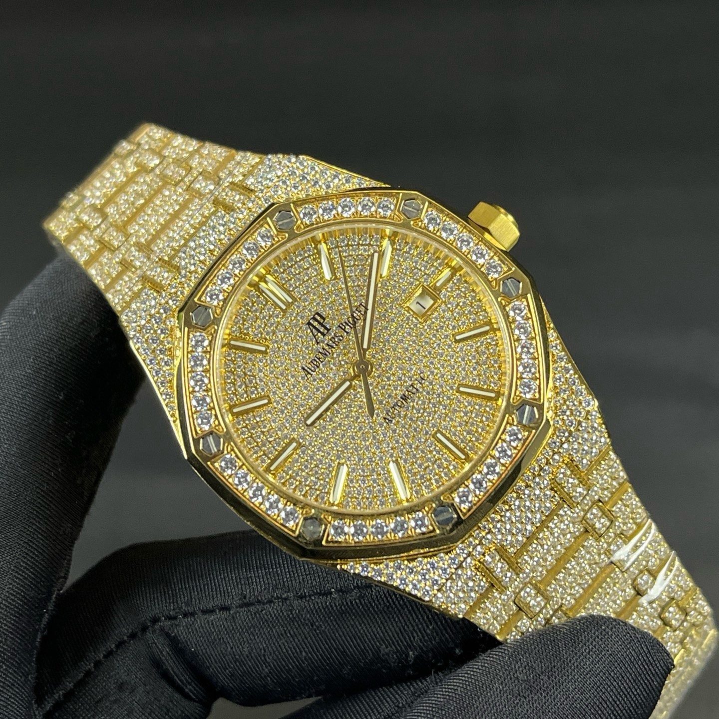 Audemars Piguet Automatic Watch, Diamond Dial Index Rose Gold Case Metal Bracelet Sapphire Crystal