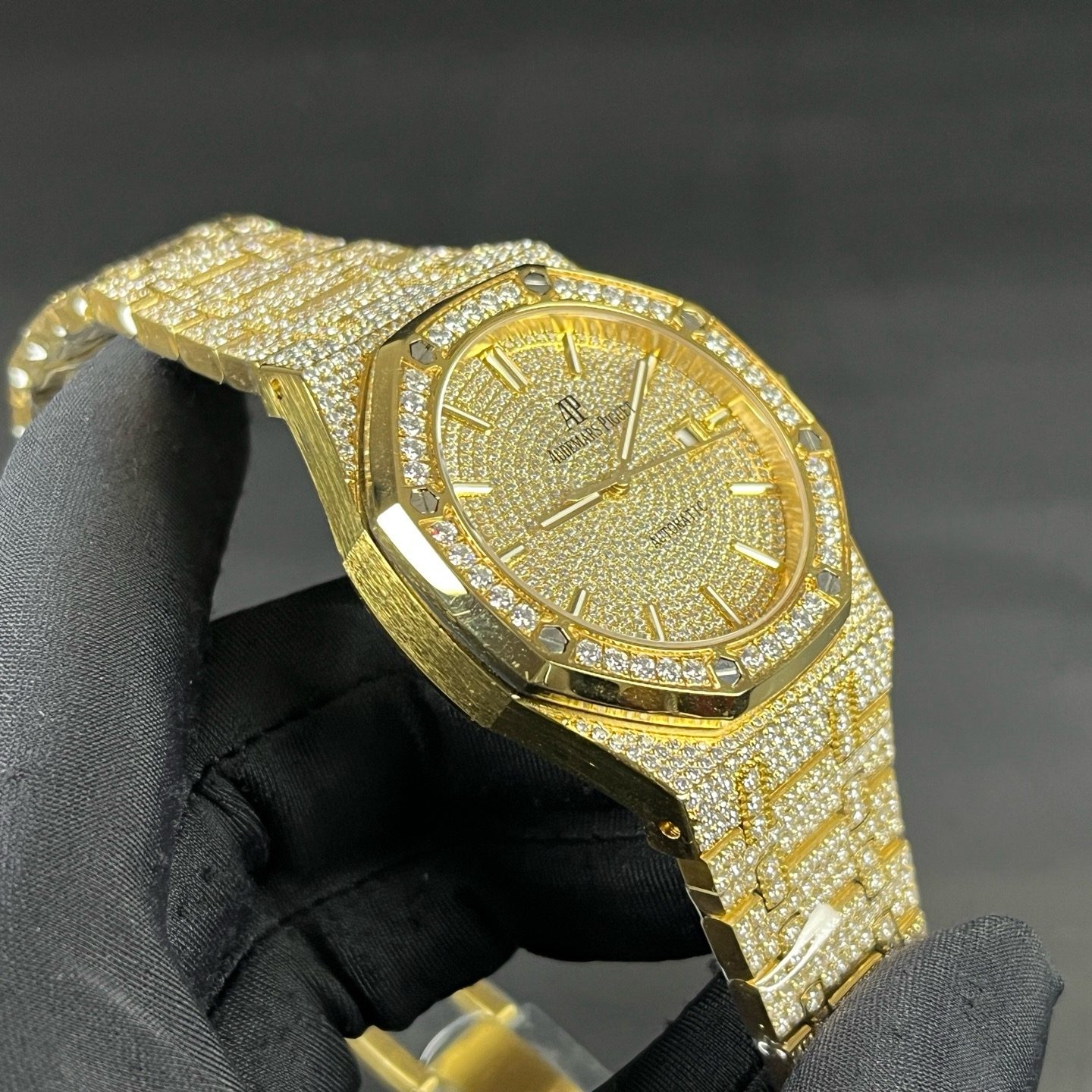 Audemars Piguet Automatic Watch, Diamond Dial Index Rose Gold Case Metal Bracelet Sapphire Crystal