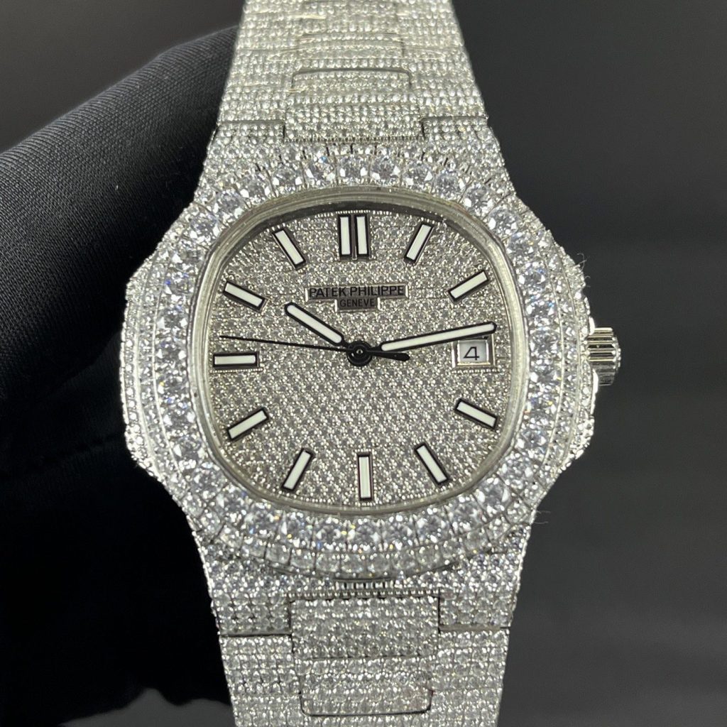 Patek Philippe Nautilus DiamPatek Philippe Nautilus Style Automatic Watch, White Dial Diamond Index Metal Braceletond Watch