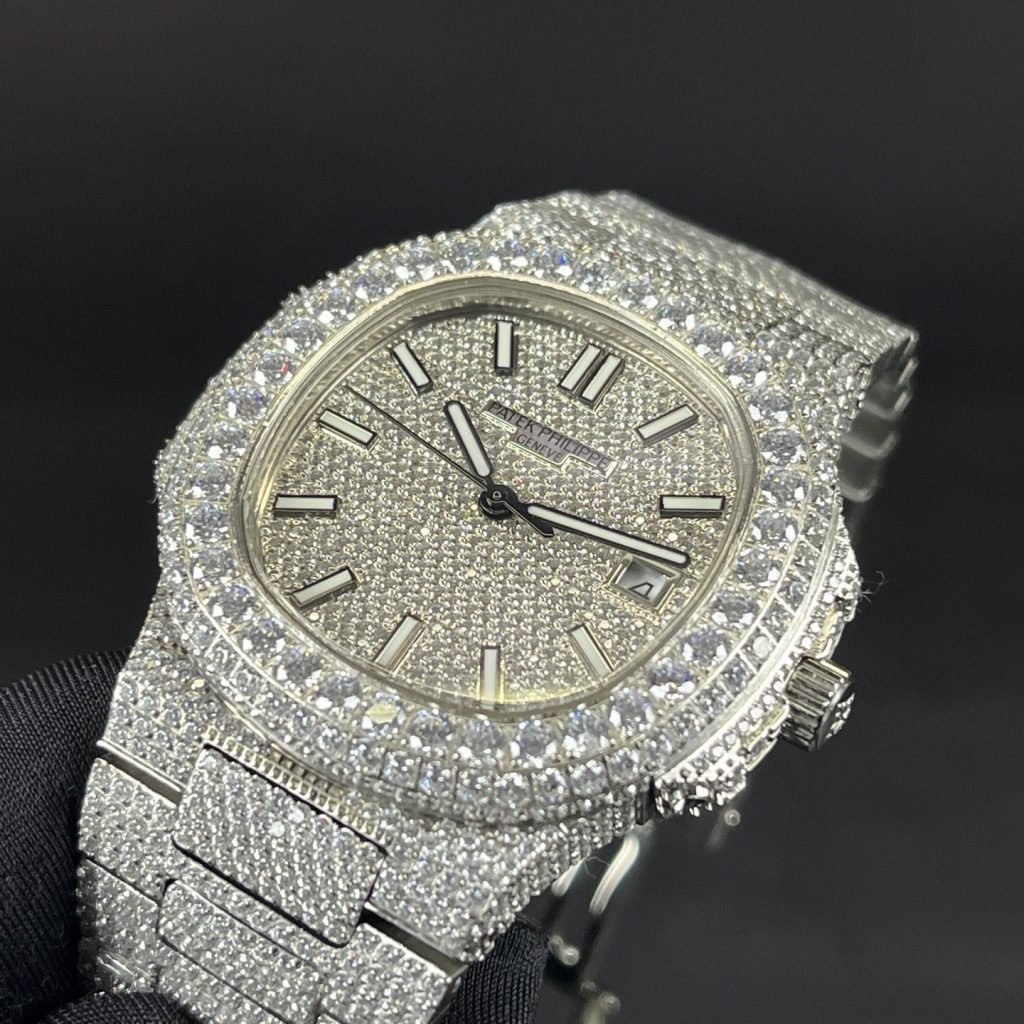 Patek Philippe Nautilus DiamPatek Philippe Nautilus Style Automatic Watch, White Dial Diamond Index Metal Braceletond Watch