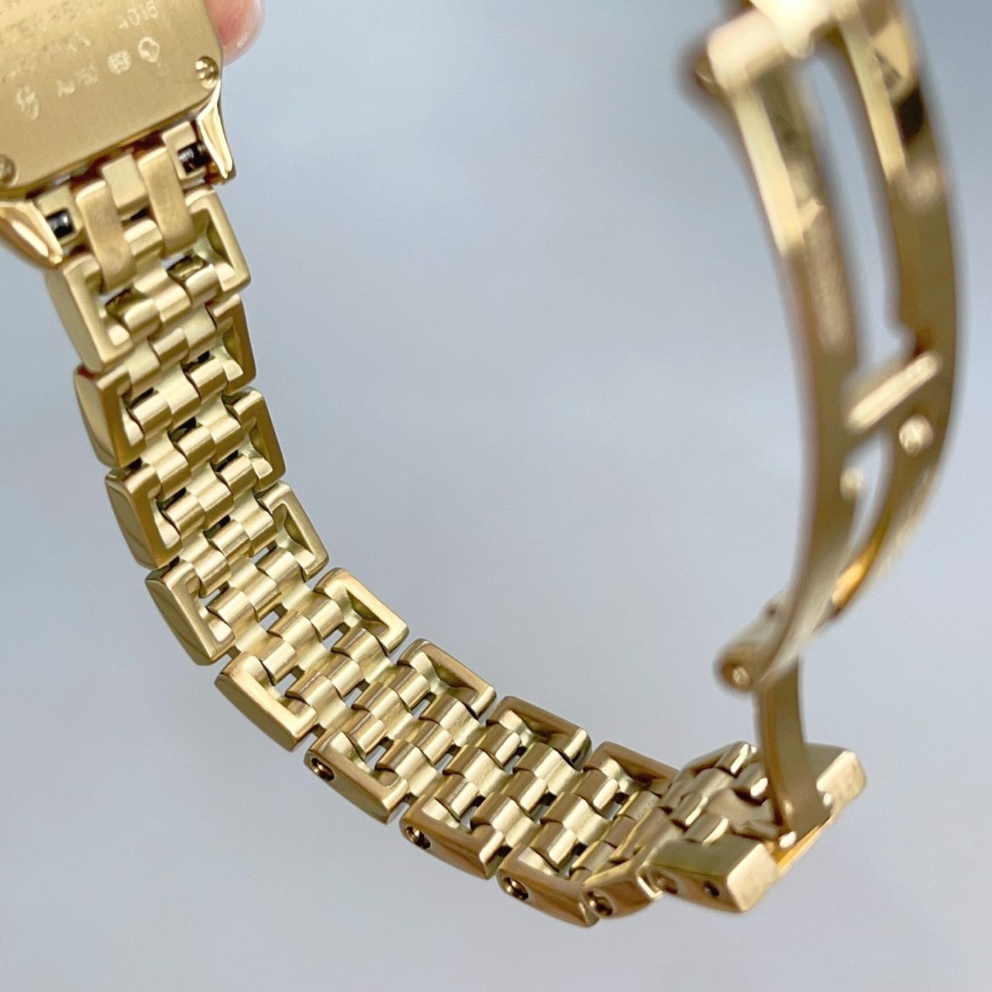 Cartier Panthere WatchCartier Panthère Style Quartz Watch, White Dial Roman Numeral Metal Bracelet