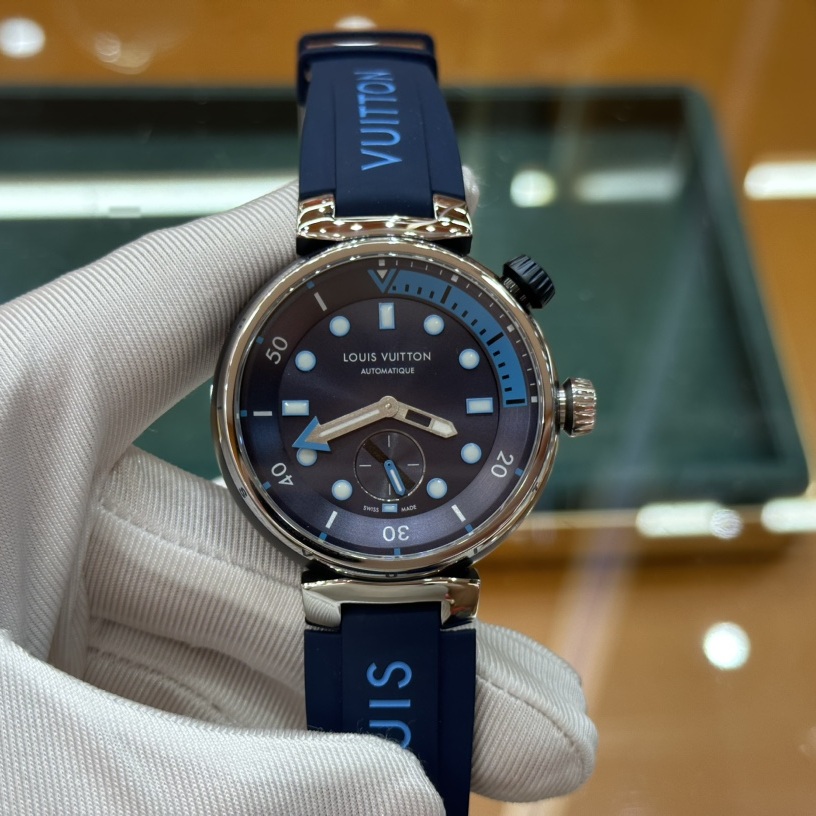 Louis Vuitton Diver WatchLouis Vuitton Tambour Style Automatic Watch, Blue Dial Rubber Strap