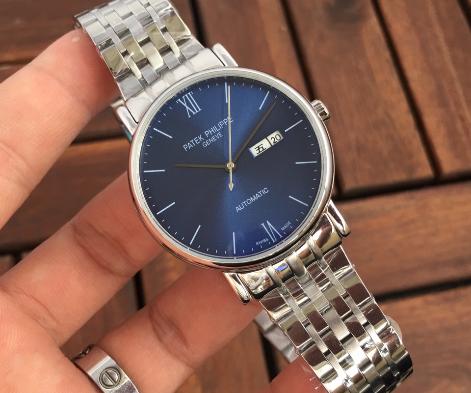 Patek Philippe Automatic Calendar Watch with Cream Dial and Metal Bracelet