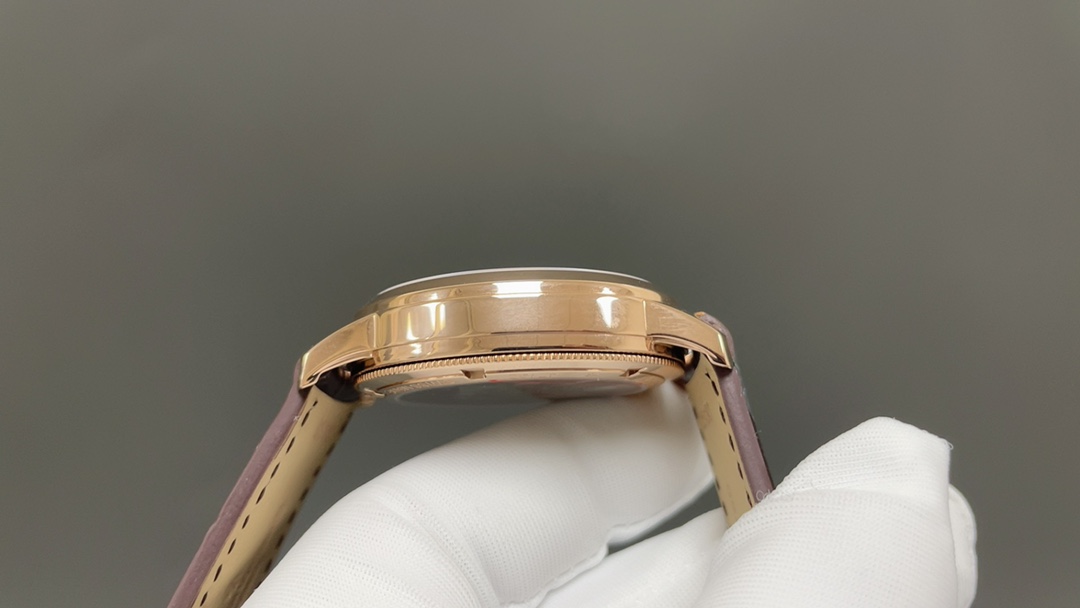 Vacheron Constantin Chronograph-Style Watch with Rose-Gold Case and Brown Leather Strap