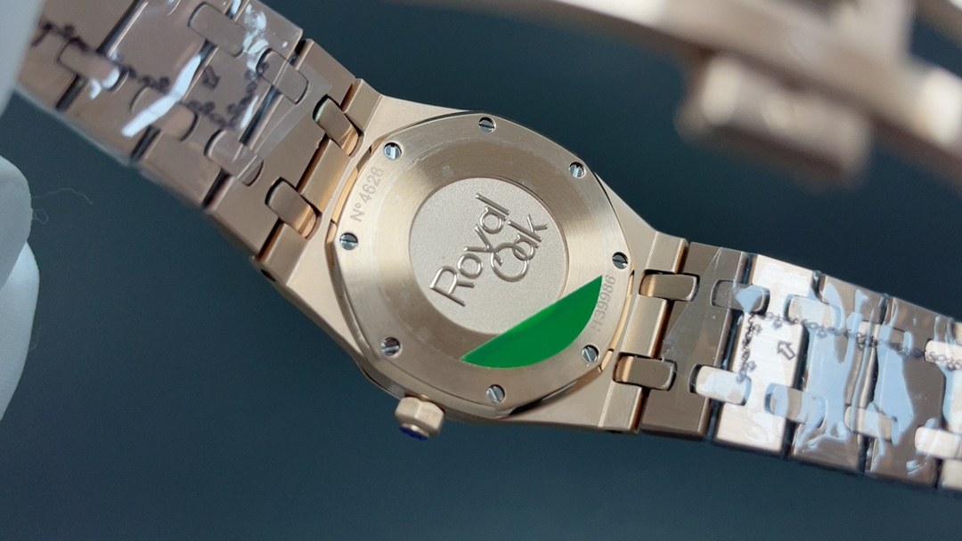 Audemars Piguet Royal Oak-Style Watch with Grande Tapisserie Dial