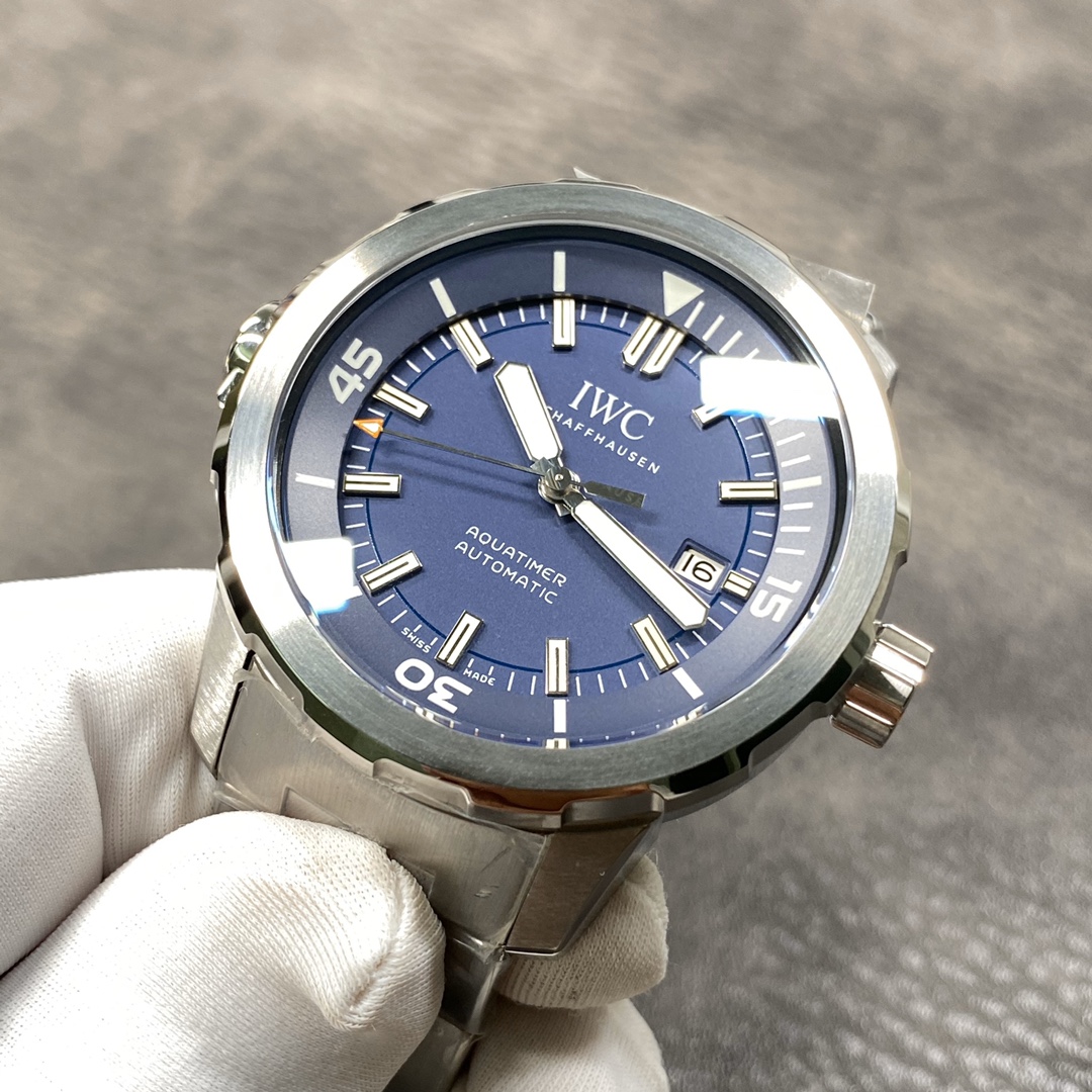 IWC Aquatimer-Style Watch with Blue Dial and Metal Bracelet
