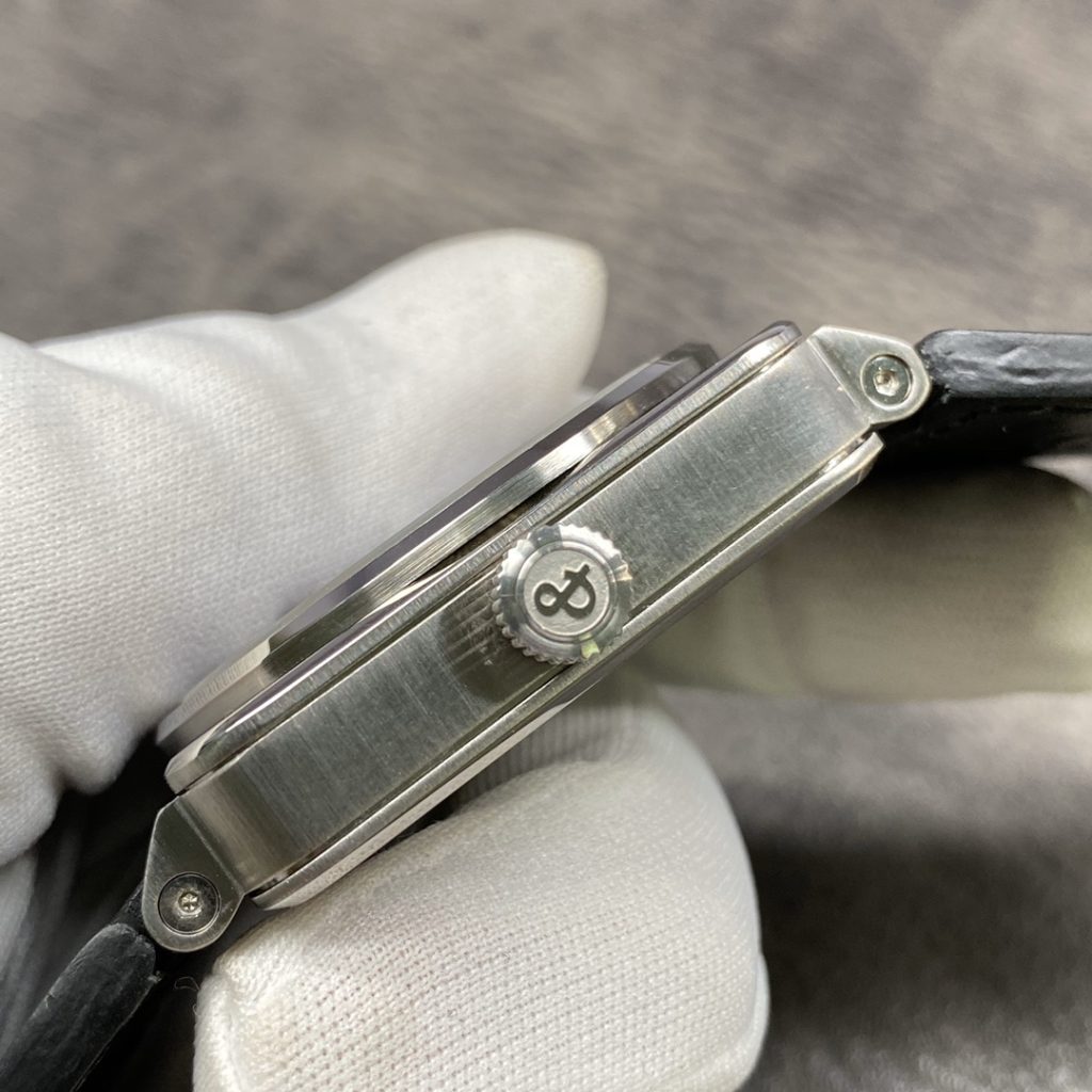 Bell & Ross BR01-Style Square Watch with Black Dial and Leather Strap