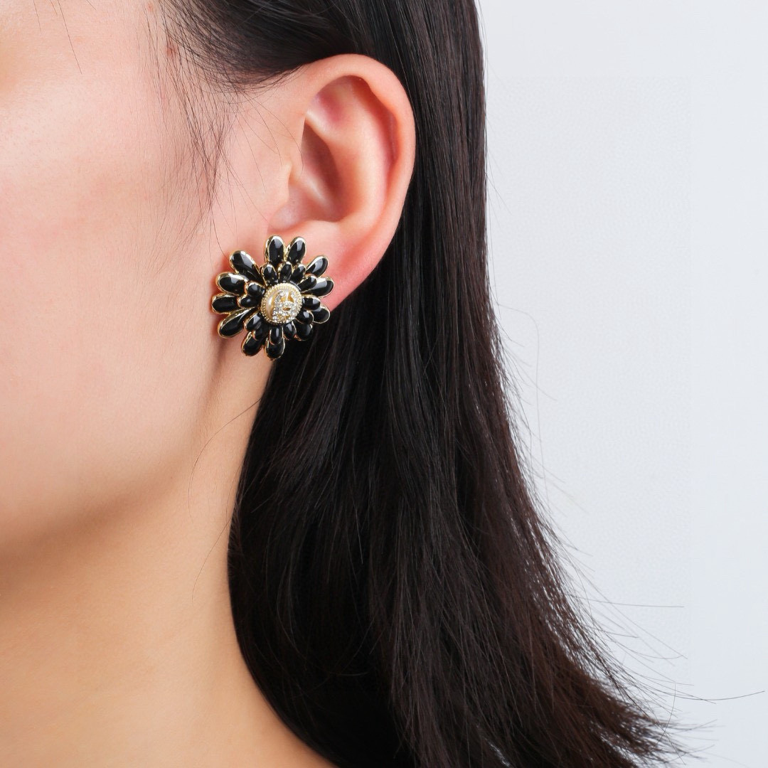 CHANEL Earrings Flower Stud