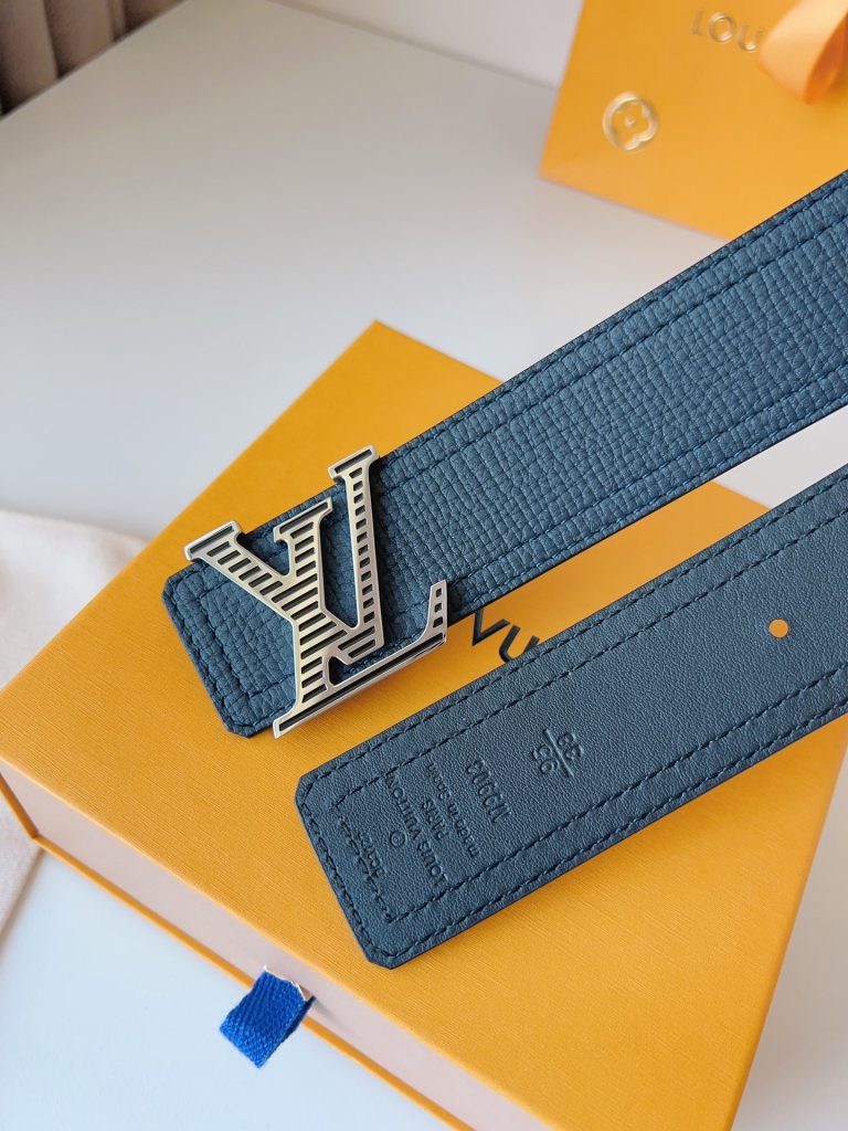 Louis Vuitton Belt Epi leather LV Monogram buckle belt Reversible belt