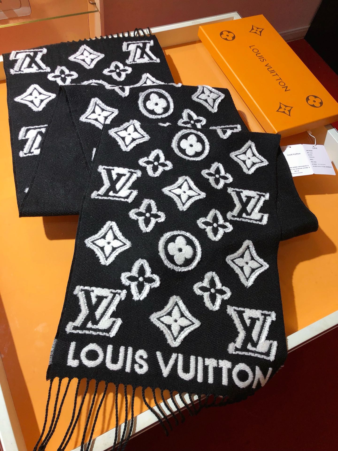Louis Vuitton Monogram 3D Scarf Wool Cashmere Silk Fringed Edge 34CM x 220CM