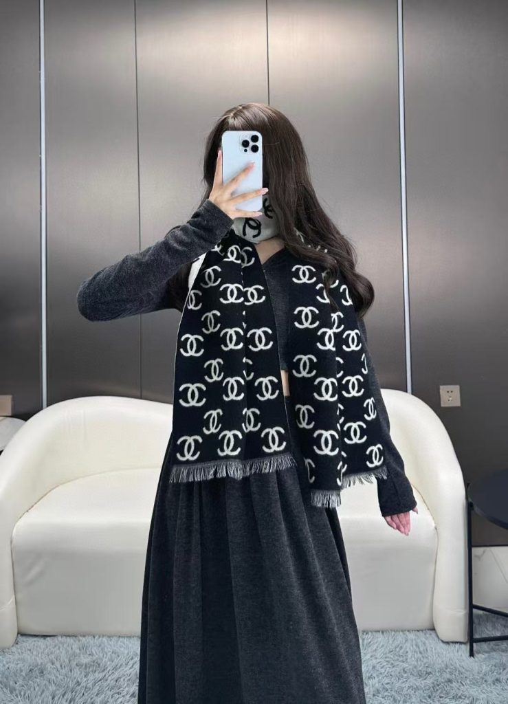 Chanel Classic Logo Reversible Scarf Wool Cashmere Blend Fringed Edge 180CM x 35CM