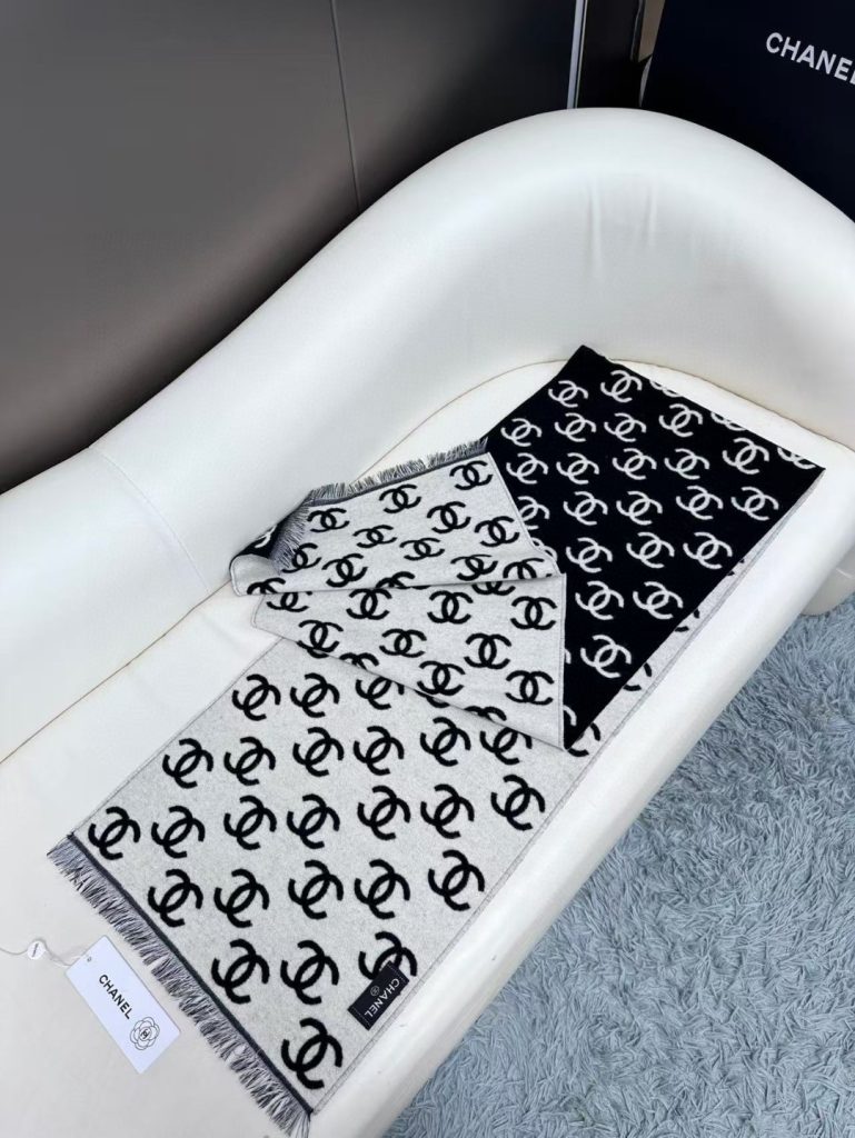 Chanel Classic Logo Reversible Scarf Wool Cashmere Blend Fringed Edge 180CM x 35CM
